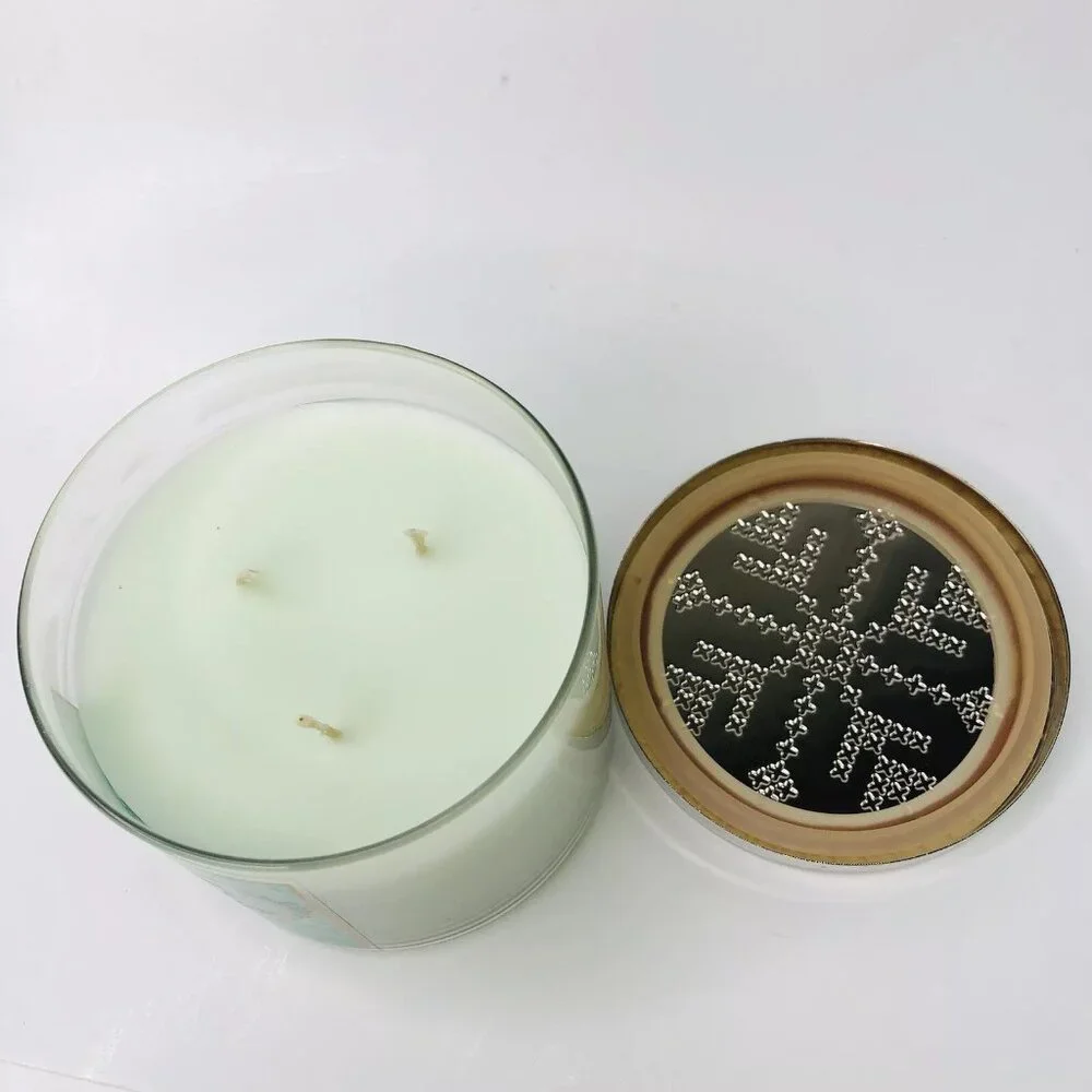 Bath & Body Works Scented Candle White Mint Latte Fragrance 14.5 oz New Gift